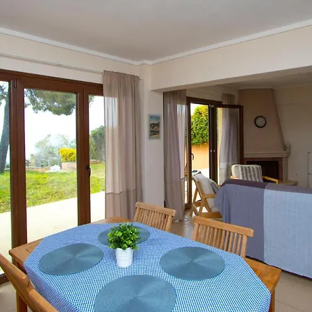 Beachfront By Halkidiki Holiday home Possidi