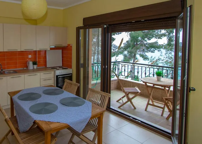 Beachfront By Halkidiki 波塞蒂