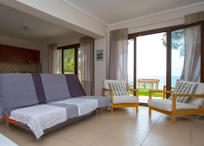 Beachfront By Halkidiki 波塞蒂